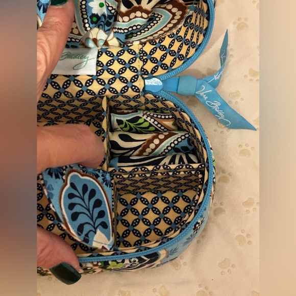 Vera Bradley Travel Jewelry Box - Picture 7 of 7